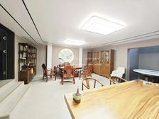 新出炉,精装,联排别墅,810万,南北院子,好位置,不沿街。