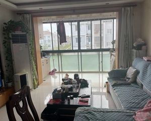 南北通透 满五 精装可拎包入住 高楼层采光充足 大两房