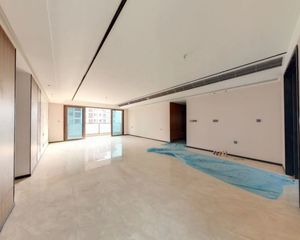 龙湖融信卓越·青云阙 4室2厅 南