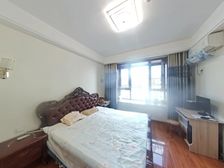 绿地隆悦公馆 三叶草 南北通透 无高税 不沿街 赠送面积