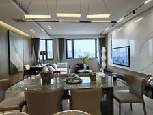 静安区内环内,新客站 带双车位 精装好房,业主急售看房随时。