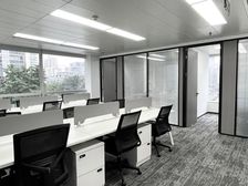 国贸商圈 通用国际 精装带家具 拎包入住 双向采光 免租期