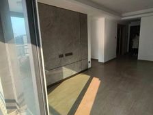 高铁站东 次新小区 精装修三室 送车位 诚心出售随时看房