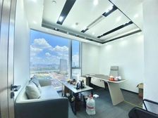 琶洲 保利世贸C座 80元 6个隔间50个工位 户型方正