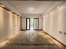 地铁口花城三期西边套南北通3房,次新从未住过!降价急售随时看