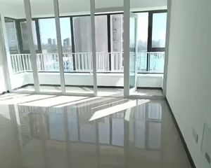 (西南四环边新房)3居350万实景照 16号线边