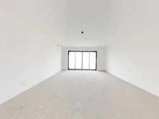 狮山大平层有车位,中间楼层楼位好闹中取静