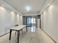 保利香颂三期 央企保利品质物业小区环境优美人车分流