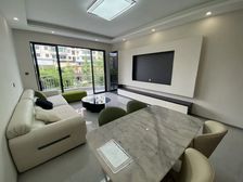 还价就卖!47.8万购诗碑旁经典错层超大四房双卫带五个阳台