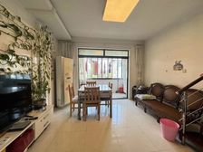 清风系列 对面 买两房得三房 业主急售 价格可谈