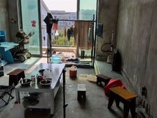 飞机户型大三房随意装修 采光无遮 业主诚意出售 近万达和宝龙