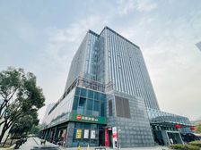 免租6个月!徐汇内环边!钾级楼精装有家具近地铁,特价2.8元