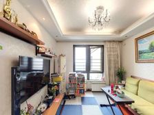 板式三房,次新小区,不靠路位置好,婚房装修40万,诚意出售