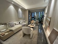 汉阳二环新房现房,方正户型一线江景,门口江滩公园 居住舒适。