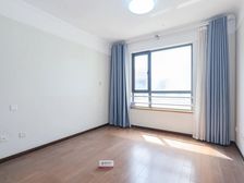 3.4.13号三轨相交 景观环球港 09年次新小区 看房随时