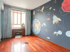 电梯高区三房两厅两卫,业主诚意出售,。