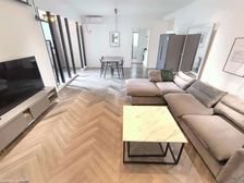 临近徐家汇,总监店长力荐房源,精装修拎包入住,诚意出售随时看