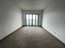 近珠海广生 急售房 雅居乐约克郡南北通毛坯三房两厅 电梯高层