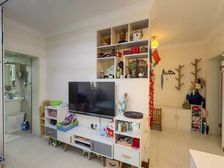 12号线 宁国路地铁口 新出两房 全明全亮的户型