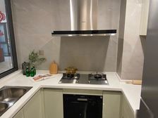 首创悦府 70万 3室2厅1卫 精装修非常安静,笋盘出售!