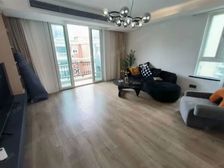 新上03年品质小区!带产权车位,电梯小高层,价格看中可谈!!