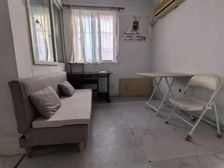 老人福音 莘庄北广场 商圈成熟 临地铁 南向采光好 一楼带院