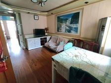 小区正中心 三楼 俯瞰中心花园 买的就是位置 看房有钥匙