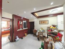 新上人防宿舍 三居室书包房名额未用 五楼非顶出门幼儿园停车方