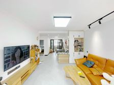 临地铁 商业配套成熟 医疗配套成熟 出行方便 大两居