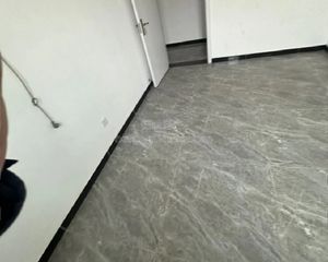 鑫园听竹院电梯房正规2居室带独立客厅出行方便有钥匙