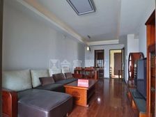 万科府前花园 3房2厅真心好的环境、楼层和交通 好房诚心出售