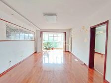 新世界阳光花园 3室2厅2卫 简单装修 210万元