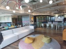 笋盘,国贸中心旁海德广场豪装电梯口320平,拎包办公