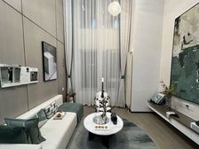 重点,房主急售华新方圆·333 地铁站上精装2房2厅2卫