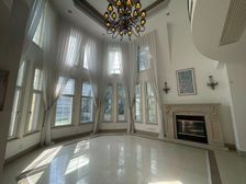 西郊紫郡 岛上位置独栋 挑空客厅 城堡风 大花园800平