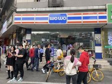 十字路口7米转角,10年老店租约稳定,随时实地考察,欢迎来电