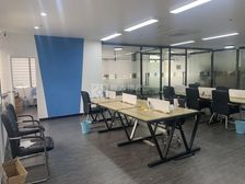 CBD中心国际三期豪装150平,拎包办公,仅租5000元