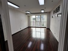 实拍真房 金贸大厦 核心商圈 知名物业 不限业态 可注册