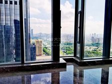 笋盘国贸中心。UCC高层豪装292平,4加1布局,拎包办公