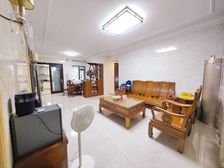 10个内 瓷片上墙 四房两卫 手慢无 恒大名都 拎包入住