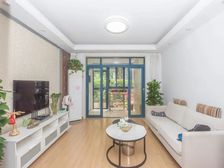 位置好,精装修,带花园,可谈诚意出售,看房方便。