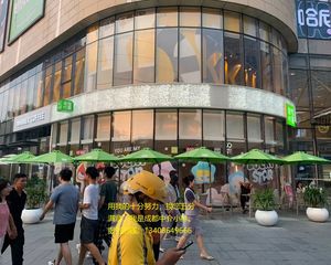 亏本急售!天府三街!银泰城拐角铺《奈雪的茶》年租金25万