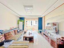 和谐佳苑 128.78平3居 南北向精装修 着急出售