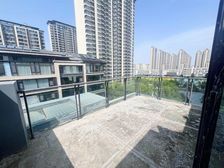 龙湖九里晴川 上叠边户 低密宜居 交通便捷 购物方便