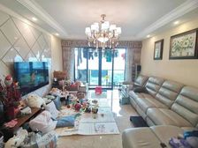荣和大地 精装4房 看凤岭儿童公园 送完东西 双天桃书包