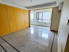 四室必看!270度拐角飘窗 好楼层 南北通透 即买即住