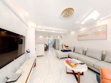 南北通透带大花园,一梯两户 近大润发地铁站!