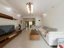 新港名城花园 多层 低密度 舒适小区 位置不错