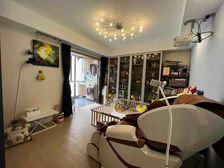 (中央空调。地暖。新风)拎包入住。。2号线地铁出门即达!!