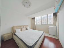 急售 双南一梯两户 楼层 位置好 满五年 价格可谈